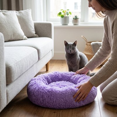 Coussin Chat violet rebords surélevés rembourrés